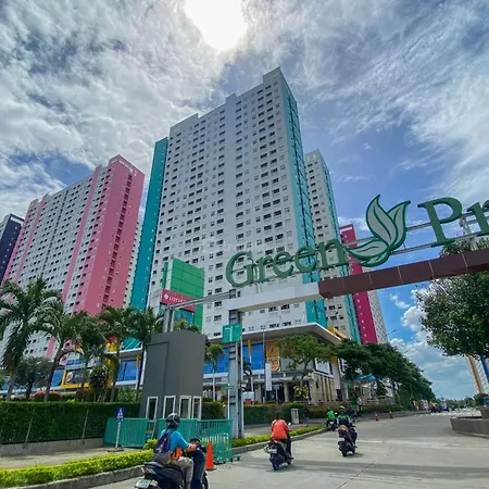 Cozy Living 2Br Green Pramuka City Apartment Near Mall By Travelio